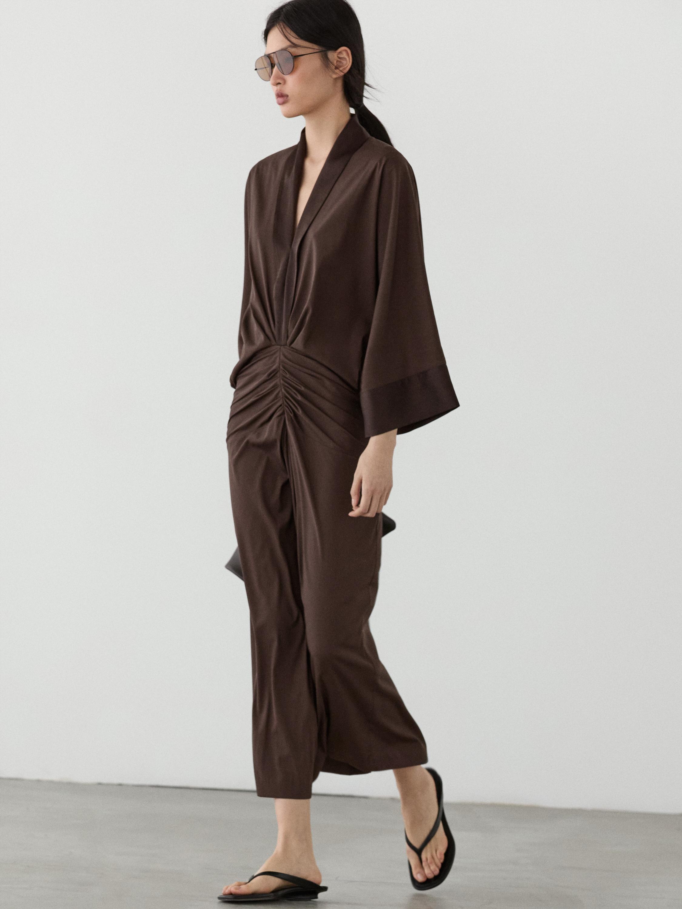 Long sleeve dress with gathered detail